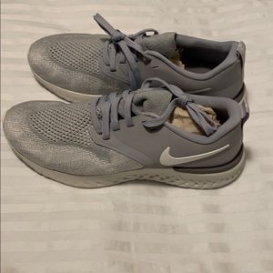 Nike Women's Odyssey React Flyknit 2 Running Shoes